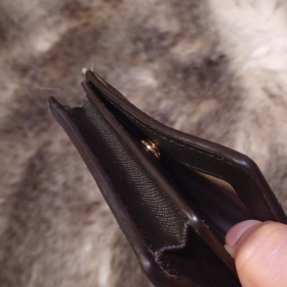 Michael Kors  wallet - Picture 13 of 16